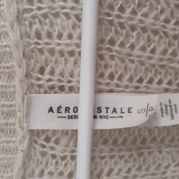 Aeropostale Knit V-Neck Sweater - Picture 3 of 7